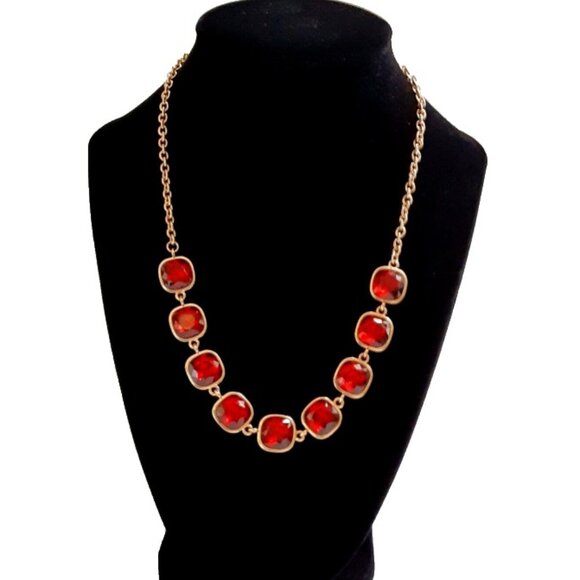 Chico's Red Faceted Crystal Stones Gold Tone Necklace 18" + 2.5" Ext Holiday - Picture 1 of 6